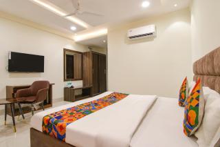 FabHotel Prism Grand - Zirakpur - 4
