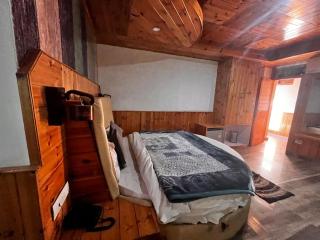 Fossis Grand Cottage - 9
