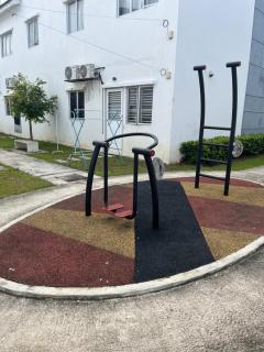Imany World Homestay-No Liquor, Pork & Smoking - Bandar Puncak Alam - 7