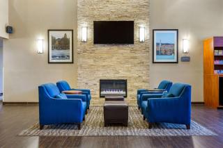 Comfort Suites - Dover - 7
