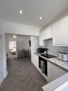 The Willows-Parking & Central - Worthing - 7