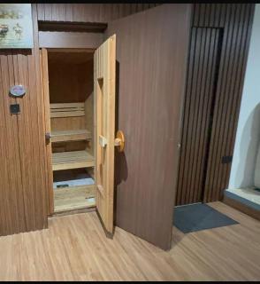 Abu Dhabi Retreat with Private Pool and Private Sauna - Abu Dhabi - 2
