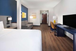 Comfort Suites Outlet Center - Asheville - 1