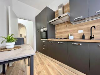 PyramidHouse Rome - Apartment 100mq with View - 2km from the Colosseum - Rome - 6