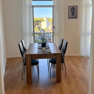 PyramidHouse Rome - Apartment 100mq with View - 2km from the Colosseum - Rome - 8