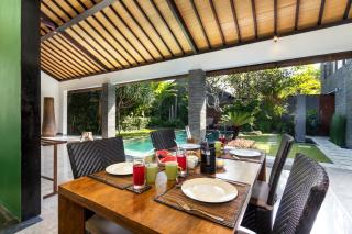 Villa Anjali Green by Villa Finder - Seminyak - 6