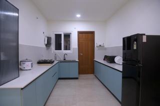 Lotus Pond-3BHK AC -BanjaraHills - Haiderabad - 2