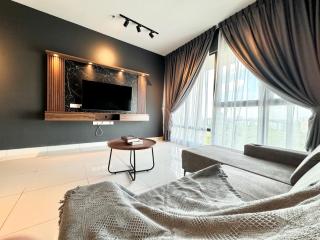 Southkey Mosaic Mid Valley by Luxecocoo CK - Johor Bahru - 0