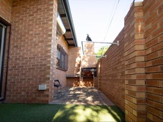 Somethin Special Guest House 77A - 3