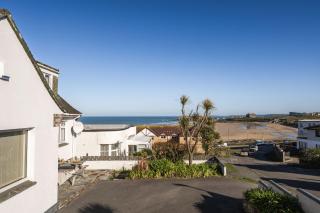 Casa Sirena Apartment in Fistral, Newquay - 6