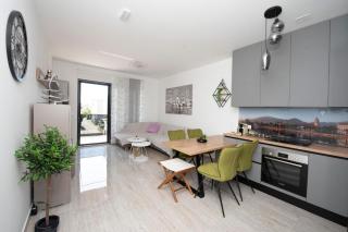 Apartments with parking space Trogir - 24060 - 0