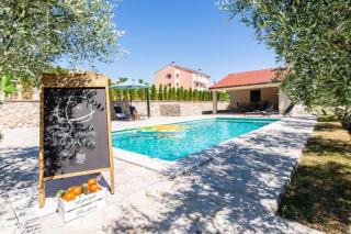 Family-friendly apartments with swimming pools Jurandvor, Krk - 24113 - Baška - 4