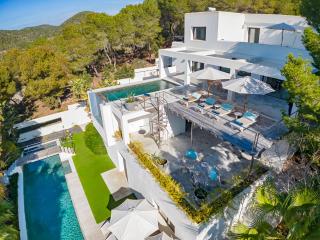 Villa in Cala Salada sleeps 14 - San Antonio - 9