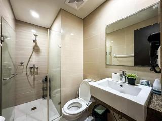 Snug Flat Across MNL Airport -T3 - Manila - 6