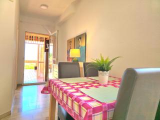 Villa Fran Coastal Elegance Stylish apartment with sea views, large terrace BY NAMASTE ELITE - Torremolinos - 1
