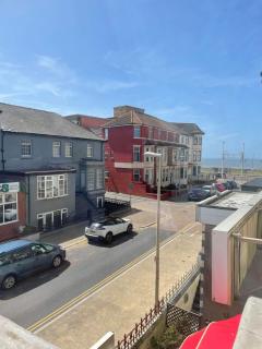 Roselea Hotel - St Chads - 1