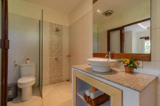 Desak Putu Putra Hidden - 1