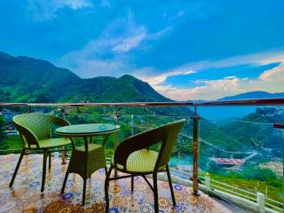 Hotel Kempty Boutique, Mussoorie - A Four Star Luxury Retreat - 7