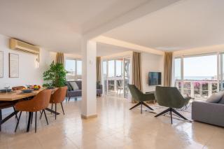 Perfect Terrace, Amazing views, Great Location - 9