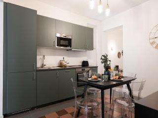 The Best Rent - Large apartment a few steps from the Trevi Fountain - 8