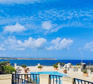 Seaview Octagon Villa with Pool & Outdoor Whirlpool - Għajn Żejtuna - 1