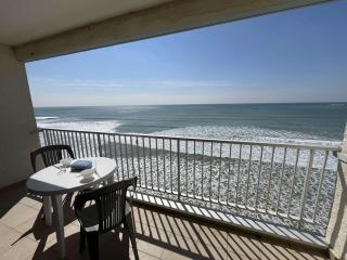 Studio vue mer, accès direct plage, balcon, TV, 6e étage - FR-1-324-541 - Saint Gilles Croix de vie - 0