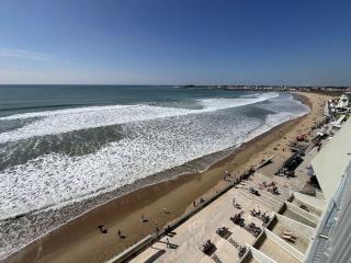 Studio vue mer, accès direct plage, balcon, TV, 6e étage - FR-1-324-541 - Saint Gilles Croix de vie - 2