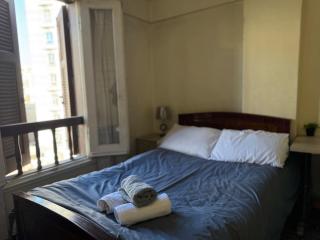 Downtown Alexandria Apartment - 5