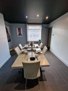 City Centre Hidden Gem Sleeps 22 By City SuperHost - Manchester - 8
