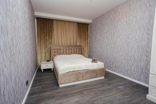 Lucie De Bacou-Vista - Baku - 6