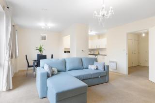 Stylish and spacious 2 bed apartment - Barking - 0