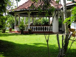 Top of the Hill Guesthouse & Villas - 3