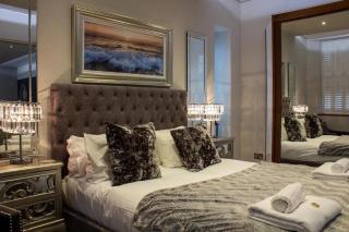 Luxury King Suite: Tub, WiFi and Central Location - Swansea - 7