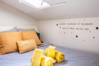 Homelivia, ATTIC ROOM -Mansardé sous les toits de Nice - Nice - 1