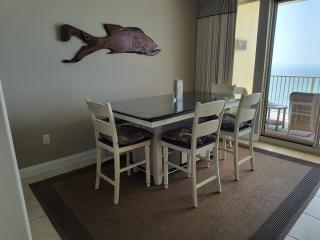 Stunning 16th Floor Condo with Fitness Center, Hot Tubs, Pools, and Beach Access - Unit 1606 - Panama City Beach - 3