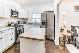 1 Mi to Tulsa Arts District Updated Home with Deck! - Tulsa - 1