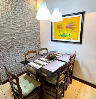 Elegant 2BR Flat in QC with Netflix and Parking!! - Manila - 1