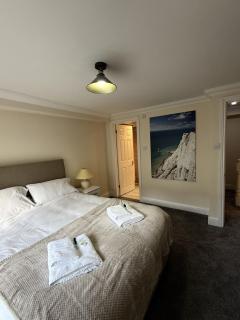 4 Queens Gardens Seaside Apartment - Eastbourne - 7