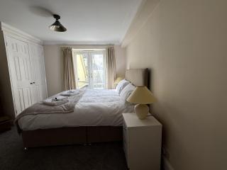 4 Queens Gardens Seaside Apartment - Eastbourne - 4