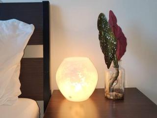 Luxury CN Tower Suites - Save on Monthly Stays - 6