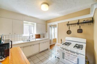 Home 2 Mi to Lakewood Park and Solstice Steps! - 9