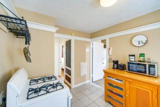 Home 2 Mi to Lakewood Park and Solstice Steps! - Lakewood - 1