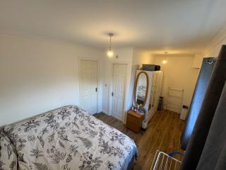 Bromley Bliss Apartment - Central Location - Bromley - 6