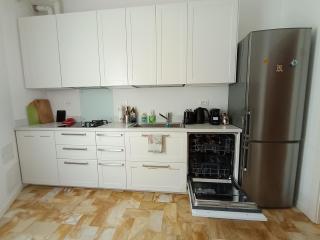 The Family Haven, semi-central & large suite, with garage! - Lecco - 4