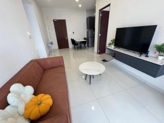 DangaBay 2R 4pax with Balcony Seaview near CIQ by Wehome - 9