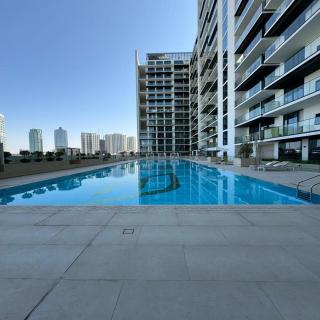 Luxurious Belvilla 1BR JVC with Pool, Gym & BBQ Access - 0