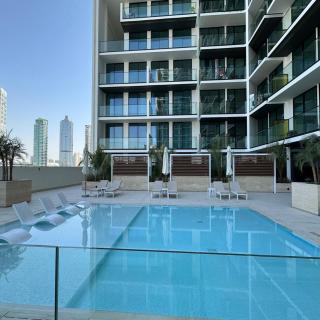 Luxury Belvilla 1BR Pool View Apartment in JVC - 0