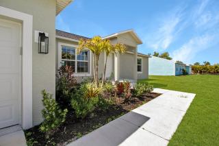 Cozy 3BR home in Englewood 15 min to beach Sea Oats - Englewood - 4