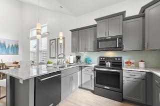 Whispering Palms - Villas of Frangista - Destin - 4