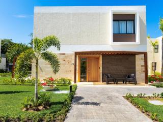Private Beach Luxury Villa - 5
